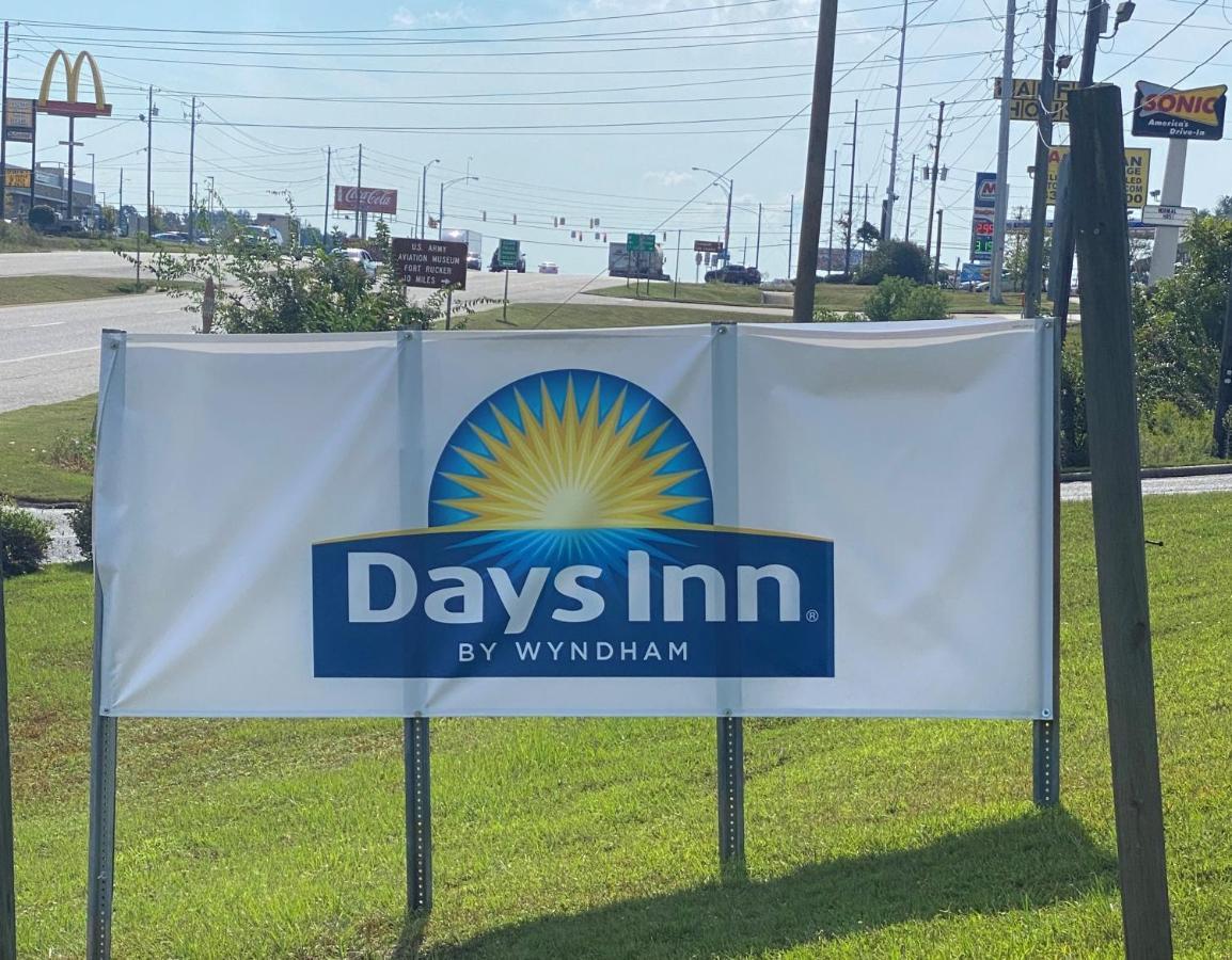 Days Inn By Wyndham Ozark Exterior foto
